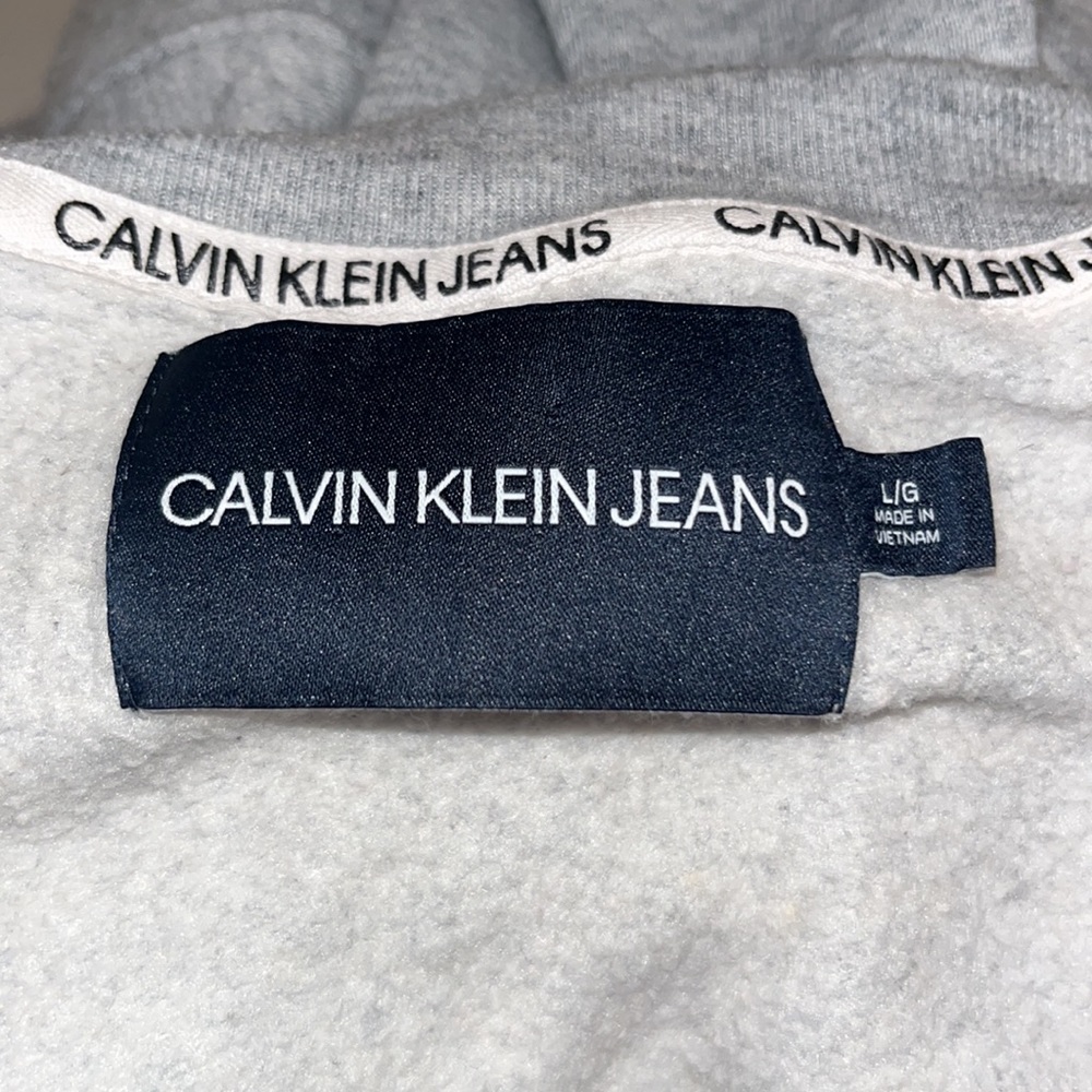 Sweater - Picture 3 of 3